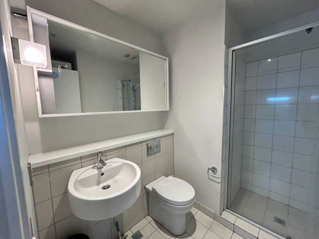 11A/16 Gore Street City Centre_4