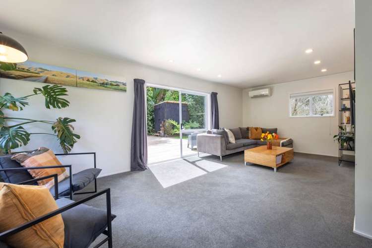 145 Woodlands Park Road Titirangi_1
