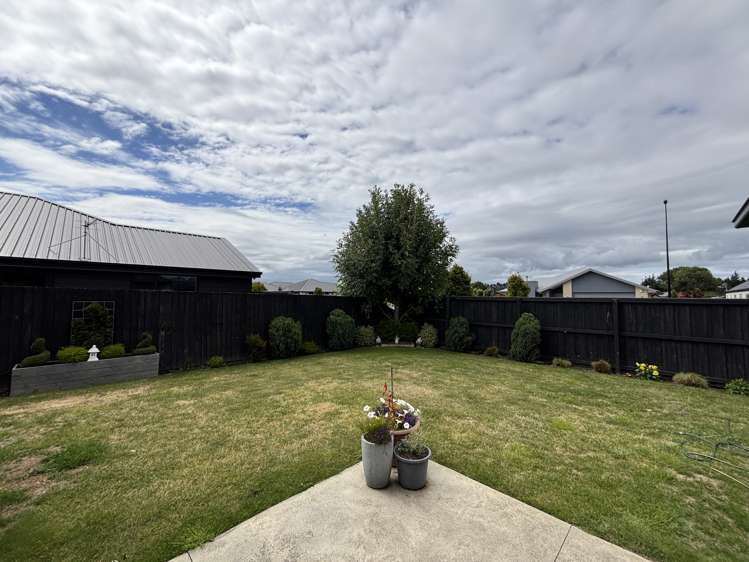 16 Zinnia Way Wigram_13