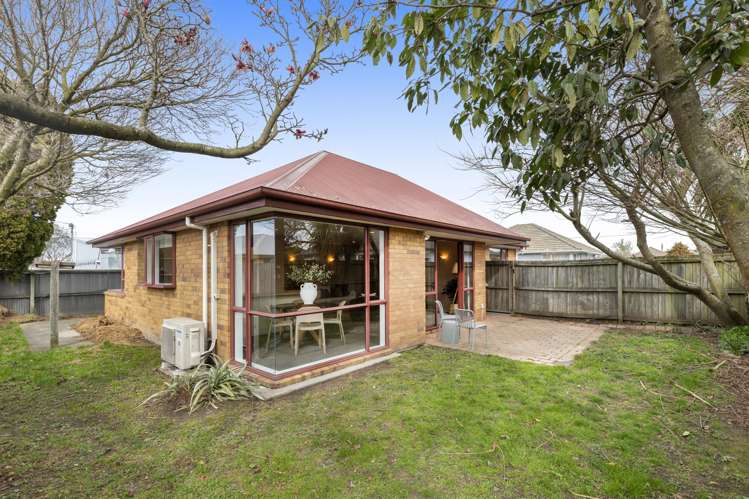 2/172 Langdons Road Papanui_1