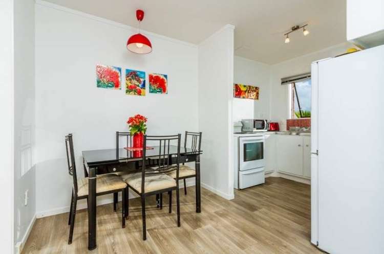 2/23 Burns Avenue Takapuna_6