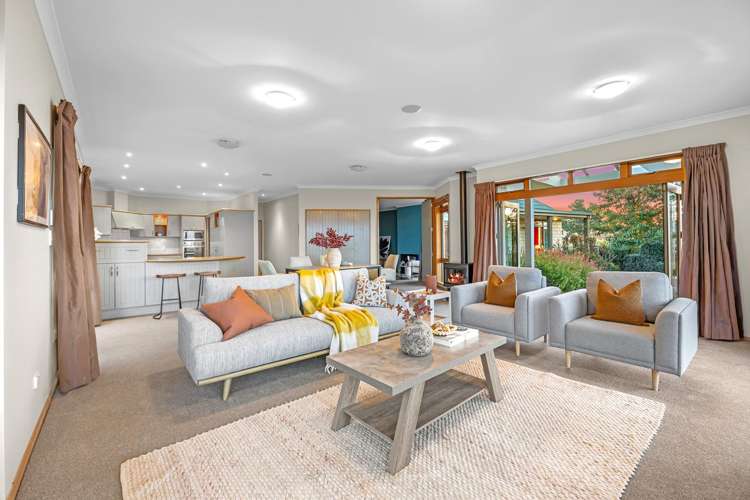 3 Watlings Place Kennedys Bush_3