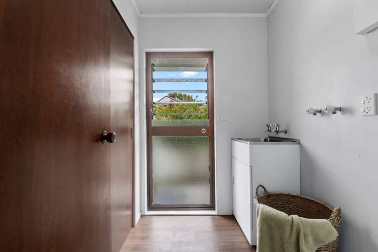 54 Heron Avenue East Matua_14