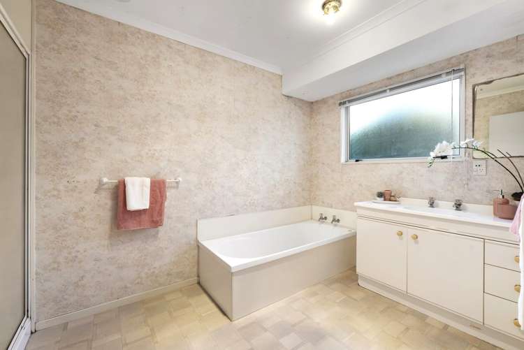 16 Lisbon Street Greerton_11