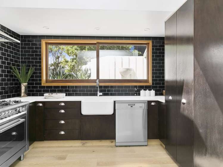 68a Lyall Parade Lyall Bay_7