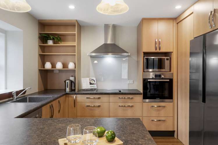 126 Saint Martins Road_5