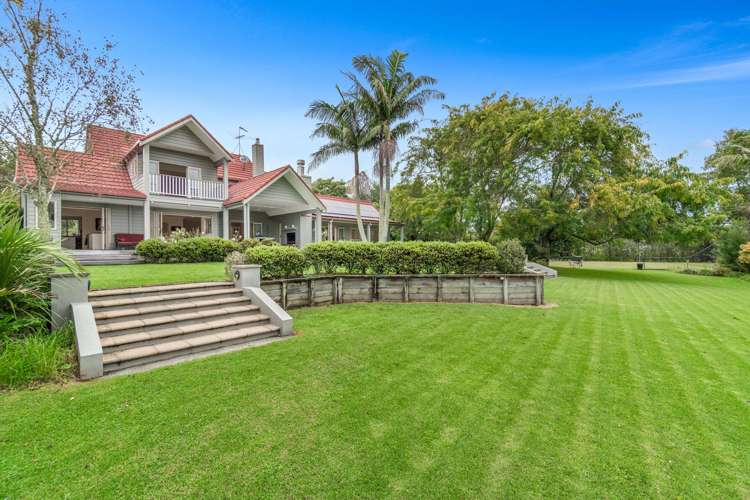 37 Hardens Lane Paremoremo_24