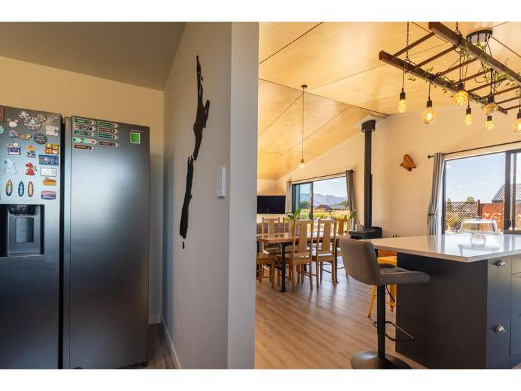1 Tussock Crescent Twizel_16