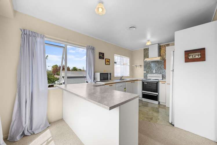 2/34 Rotoiti Avenue Pakuranga Heights_6