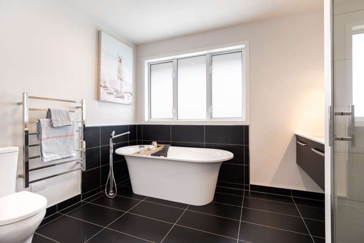 25 Baxter Michael Crescent Cambridge_14