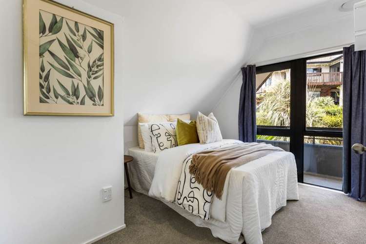 54 Earnslaw Crescent Clover Park_20