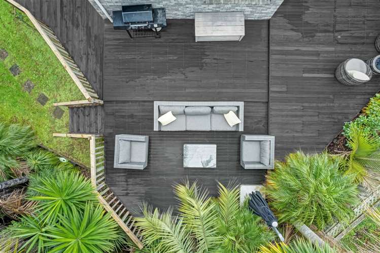 3 Fernbank Lane Greenhithe_18