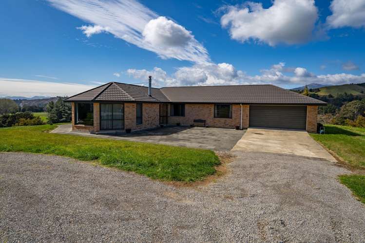 76 Pretty Bridge Valley Road_2