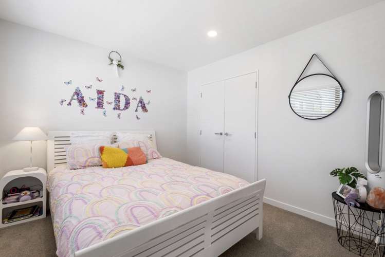 4b Rosalind Road Glenfield_13