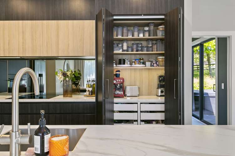 139 Mapara Road Acacia Bay_16