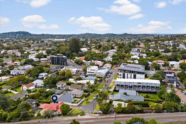 22 Lloyd Avenue Mt Albert_13