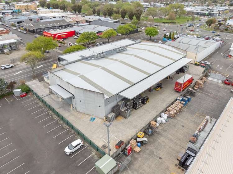 12-22 Cook Street City Centre_3