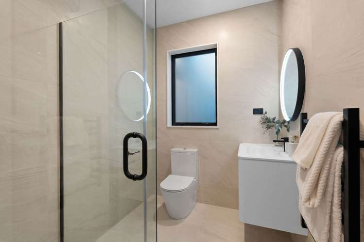 53 Parkland Loop Wainui_16