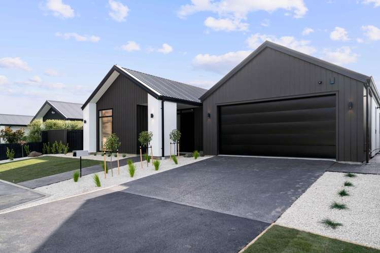 9 Hollard Crescent Lincoln_1