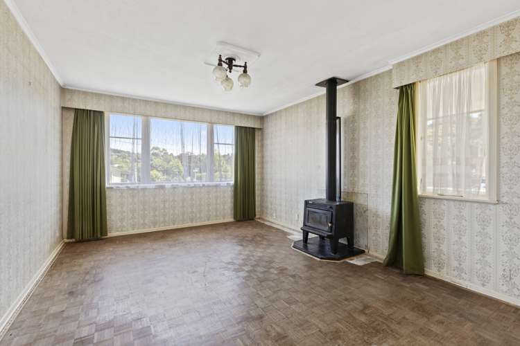 2 Lowry Crescent Stokes Valley_4