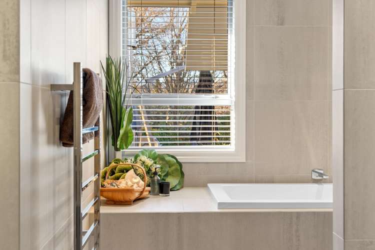 9 Hollyhock Lane Wanaka_22