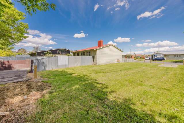 Affordable opportunity in Camberley - sold as is