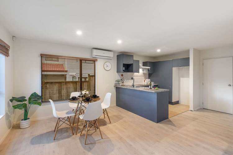 4/42 Fields Parade Oteha_3