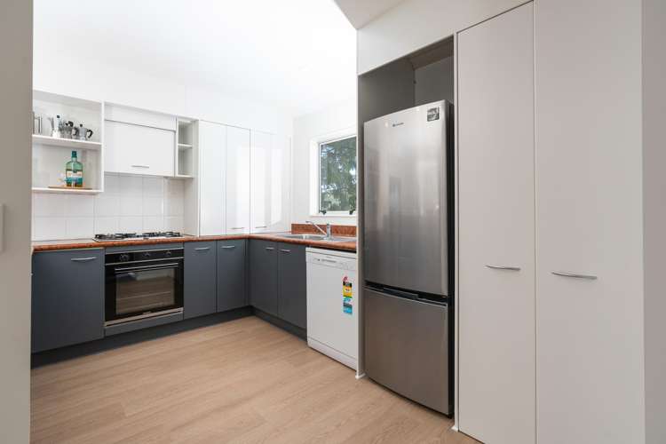 23 Percy Dyett Drive Karori_6