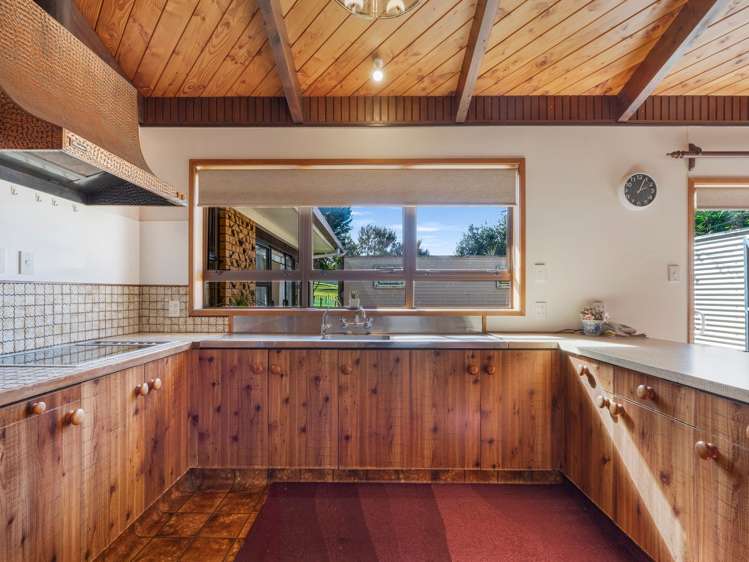 242 Baylys Coast Road Dargaville_5