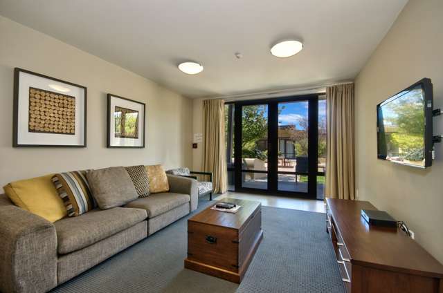 606/34 Lake Esplanade Queenstown_2