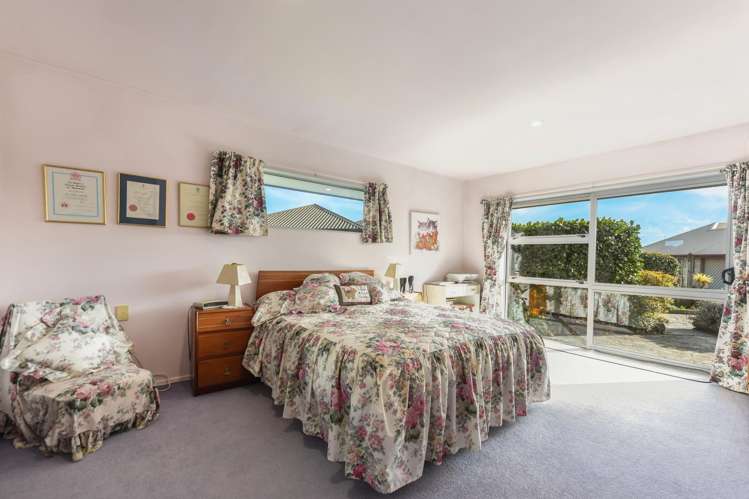 19 Stead Crescent Stoke_15