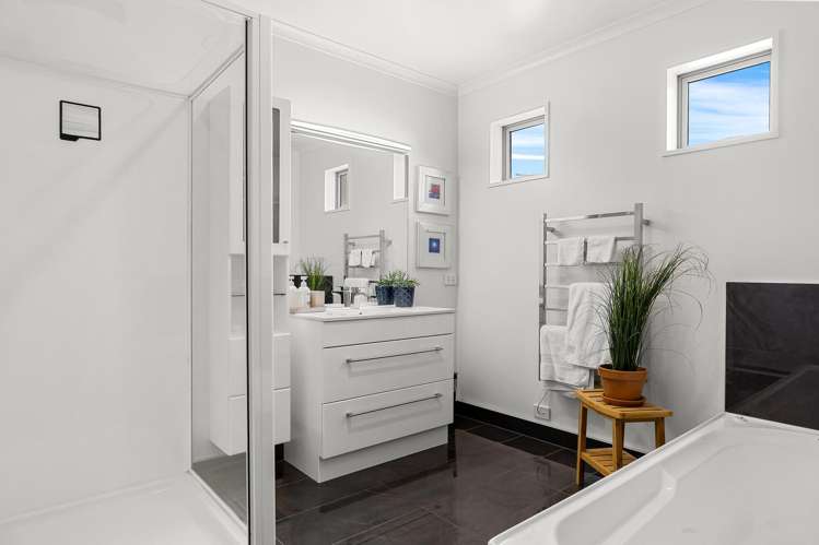 1 Richard Seddon Drive Northwood_13