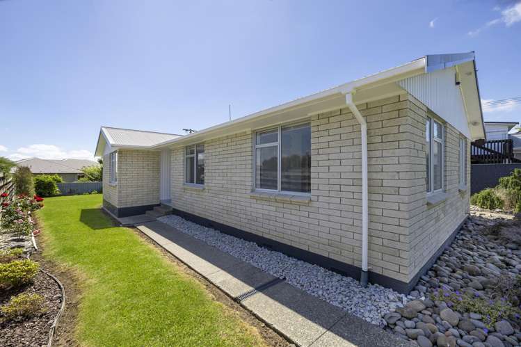 9 Lorenzen Bay Road Raglan_5