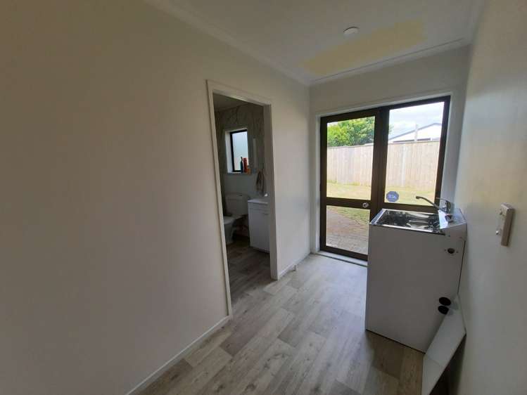 32 Hadley Wood Drive Wattle Downs_12