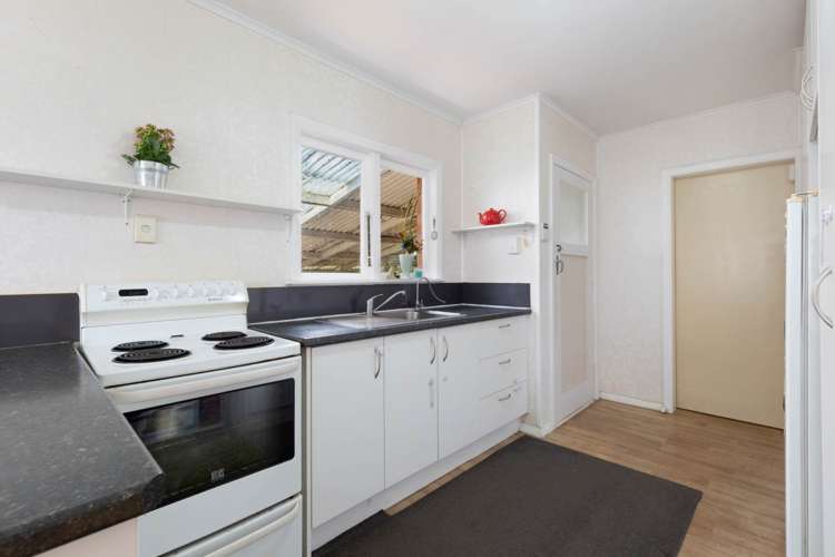 43 Sutton Crescent Papakura_6