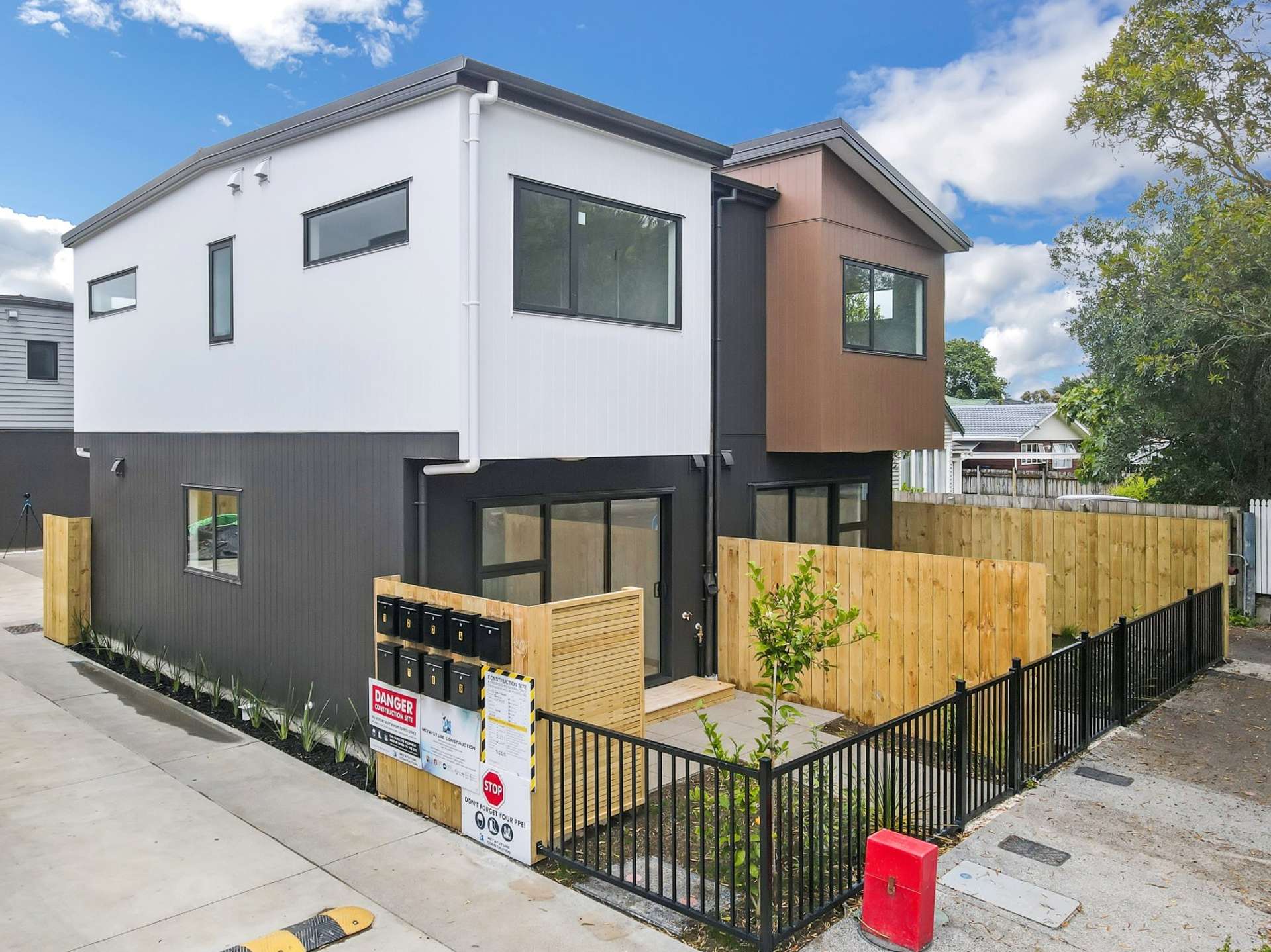 8/10 Orchard Street 10016_0