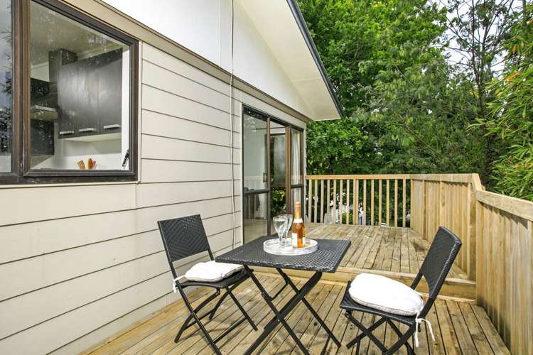 2 Hewlett Road Massey_9