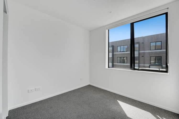 A207/3 Rauemi Way Te Atatu South_10