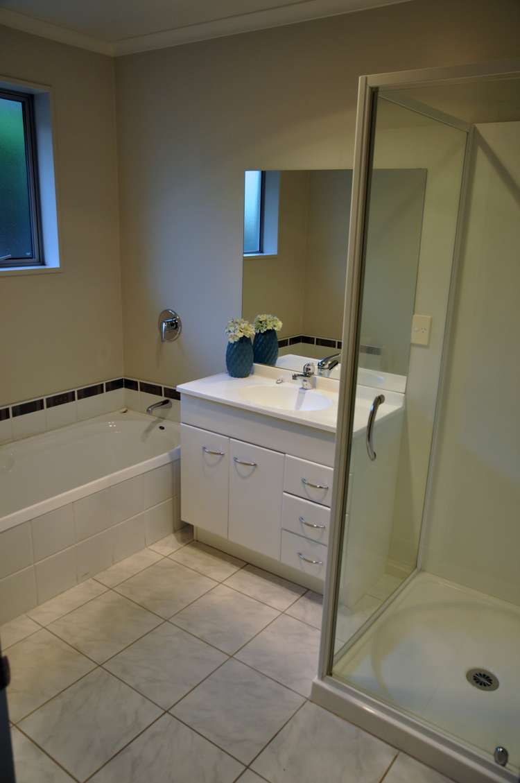 9 Joe Burns Place Wigram_13