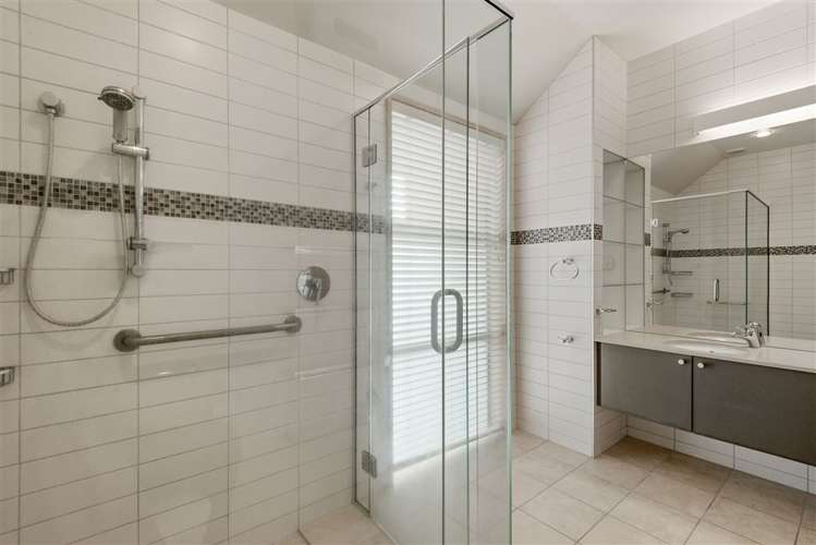 37 Chateau Drive Burnside_11