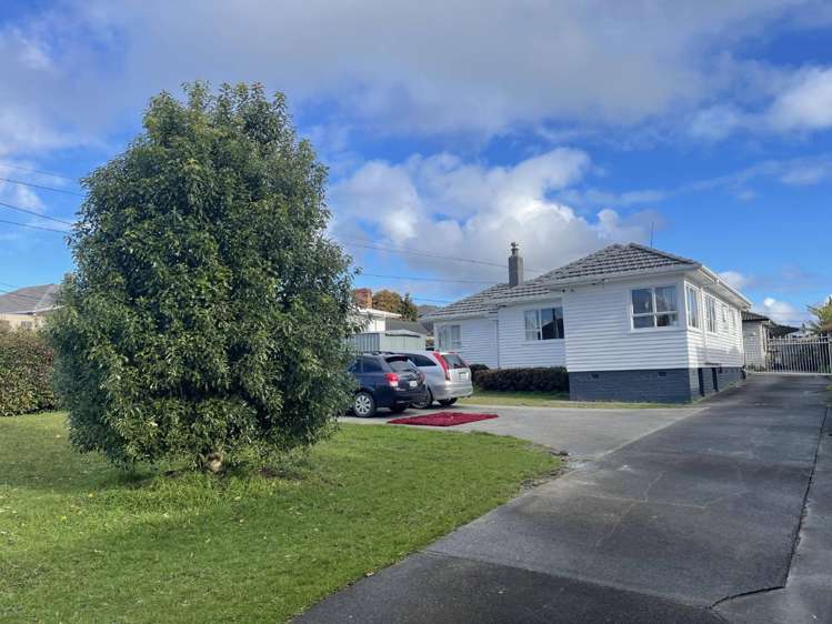 6 Netherlands Avenue New Lynn_9