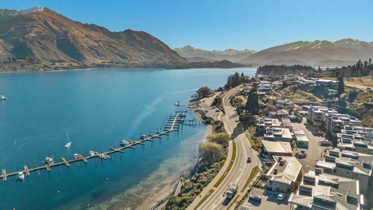 Apt 49 Marina Terrace, 65-95 Lakeside Road Wanaka_23