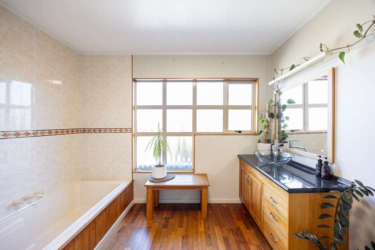 35 Hetley Crescent Taradale_11