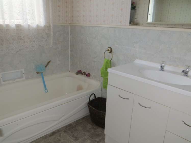 57 Centennial Avenue Te Aroha_17