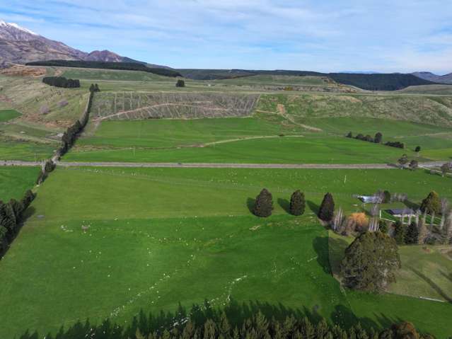 3730 Blackmount Redcliff Road Blackmount_1