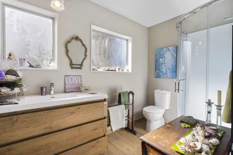 97a Sandspit Road Cockle Bay_14