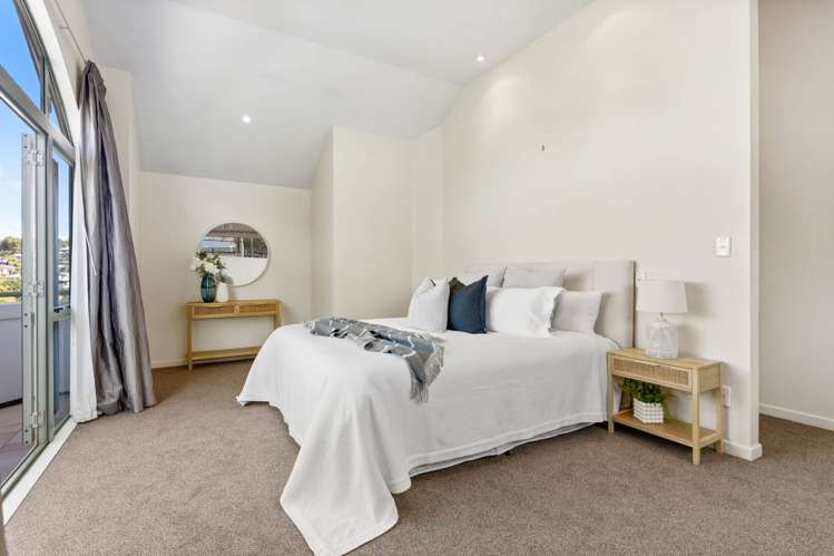 492 Beach Road Murrays Bay_28