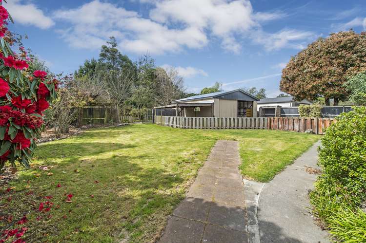 29 Sarsfield Street Southbridge_17