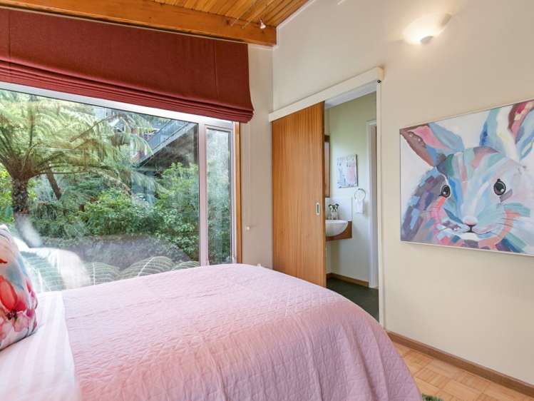 15 Broomhill Road Highbury_12