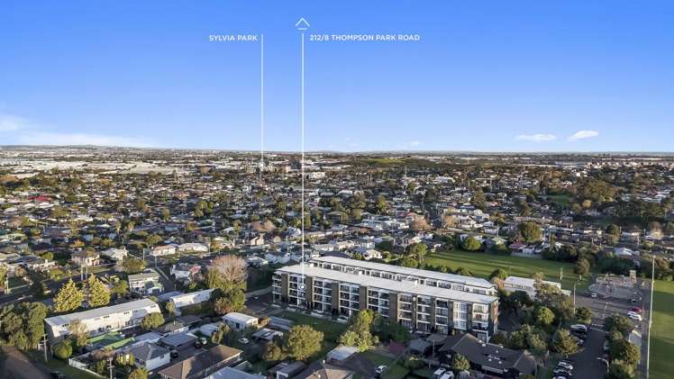 212/8 Thompson Park Road Mount Wellington_15